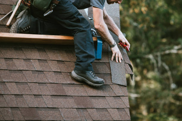 Quick and Trustworthy Emergency Roof Repair Services in Dyersville, IA